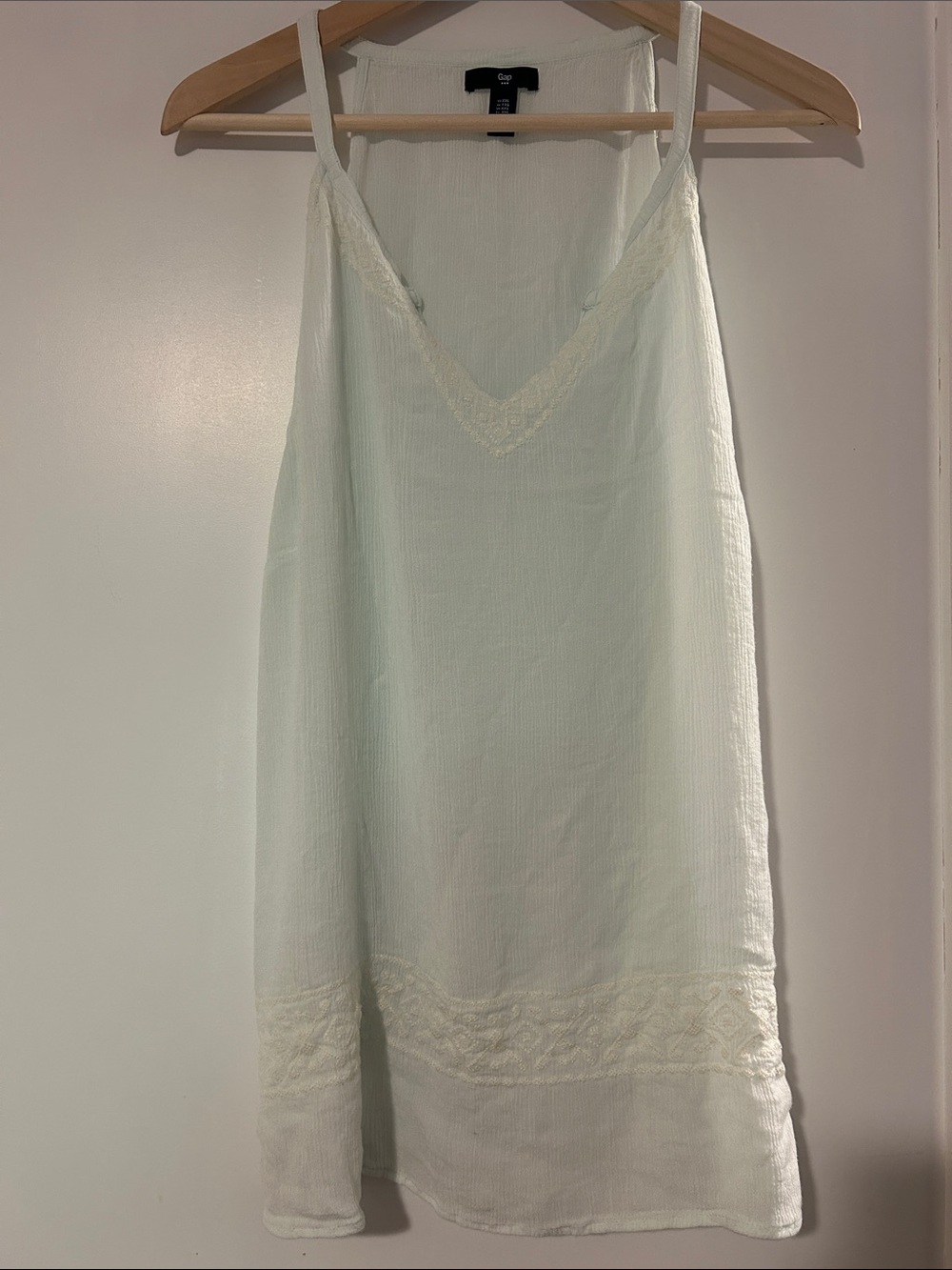 GAP Minty Cream Lace-Trim Flowy Top